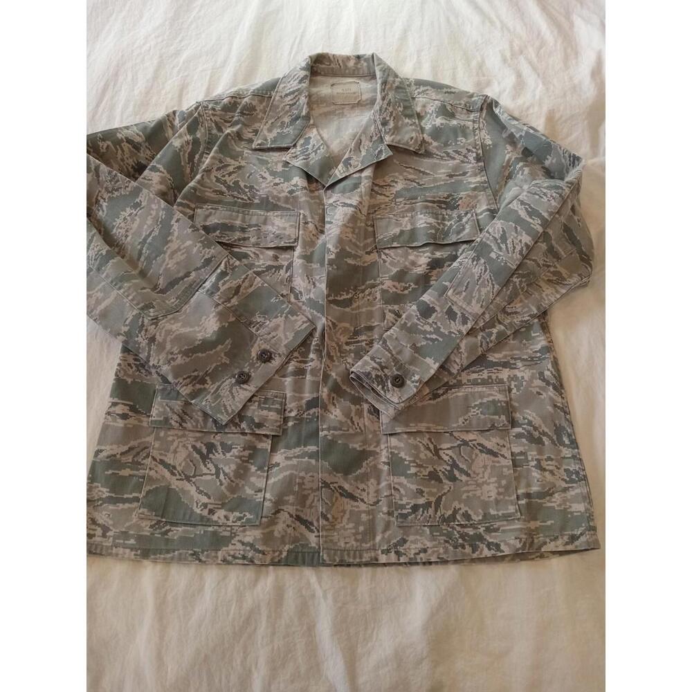 US Military Coat Utility Air Force Camouflage Pattern Shirt Men's Size 46R